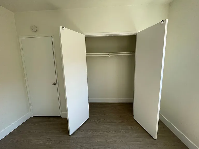 1101 Saint Louis Ave #7 — Photo 41