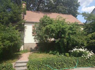 8 Eastland Rd, Jamaica Plain, MA 02130