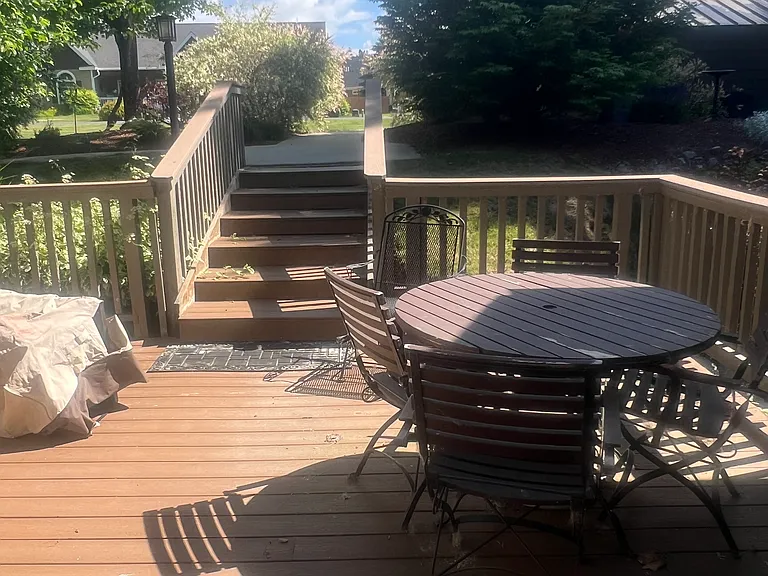 Whiskey Jack Cir — Photo 2