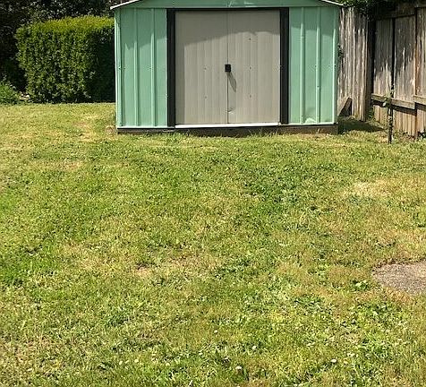 2nd image of 63082 Cicada Ln
