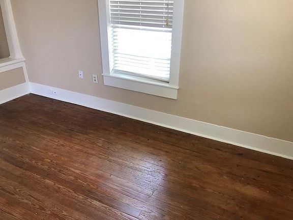 2nd image of 1823 40th St