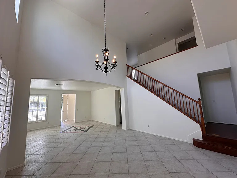 23424 Caliente Springs Ave — Photo 5