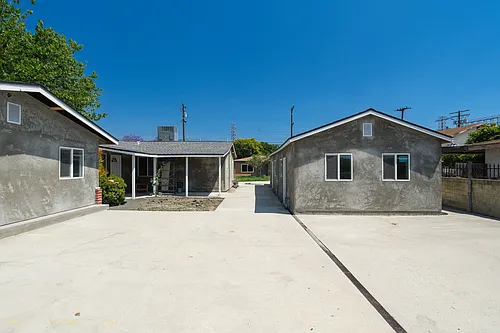 6858 Ira Ave Photo 1