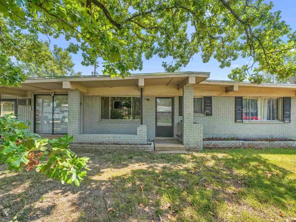 113 Oak Ln, Little Rock, AR 72205