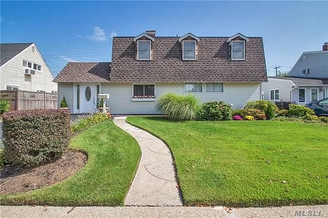 1st image of 31 Greenvale Ln