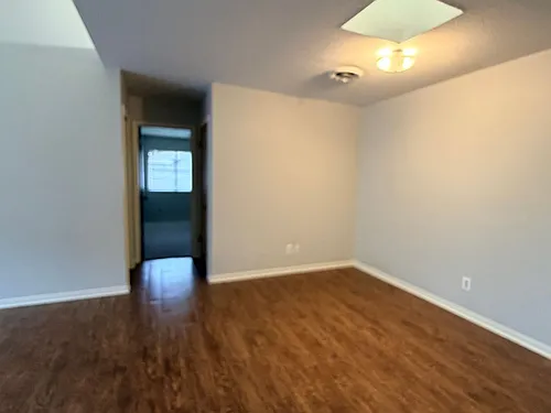 109 Windward Ct Photo 1