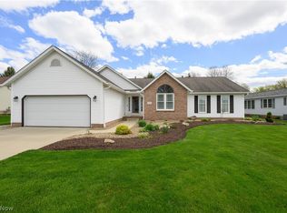 3606 Falcon Chase St NW, Uniontown, OH 44685
