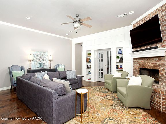 4th image of 2401 Sweetgum Ln