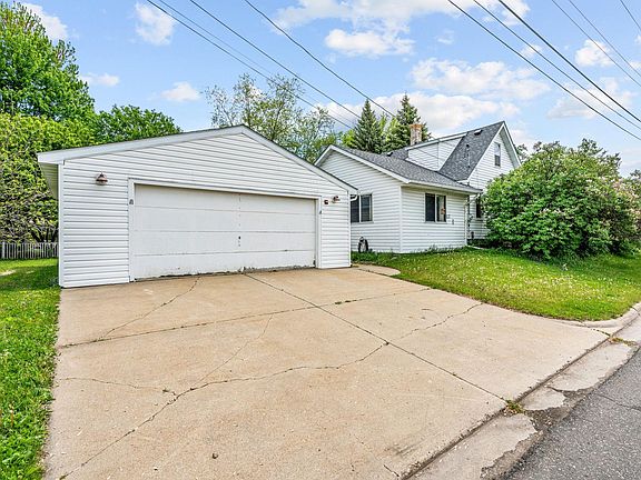2nd image of 2445 16th Ave E