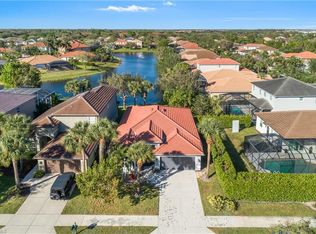 8393 Laurel Lakes Blvd, Naples, FL 34119