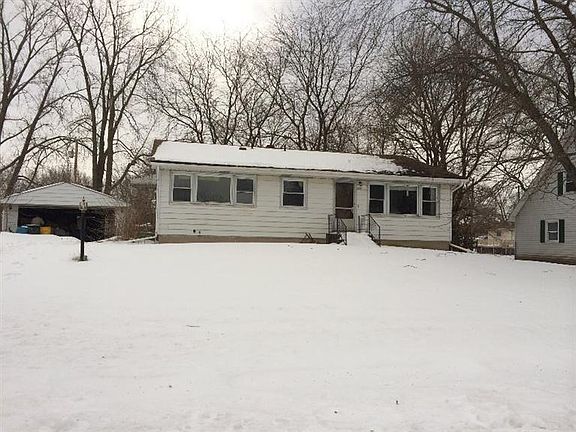 3rd image of 5531 Redwood Ave