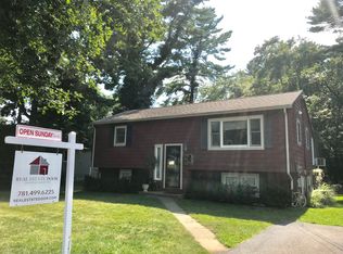 20 Arlene St, Hanson, MA 02341