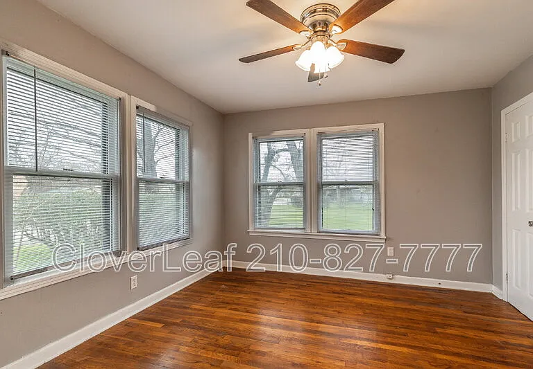 295 N Peach Ave — Photo 11