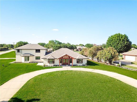 2nd image of 101 Suburban Dr