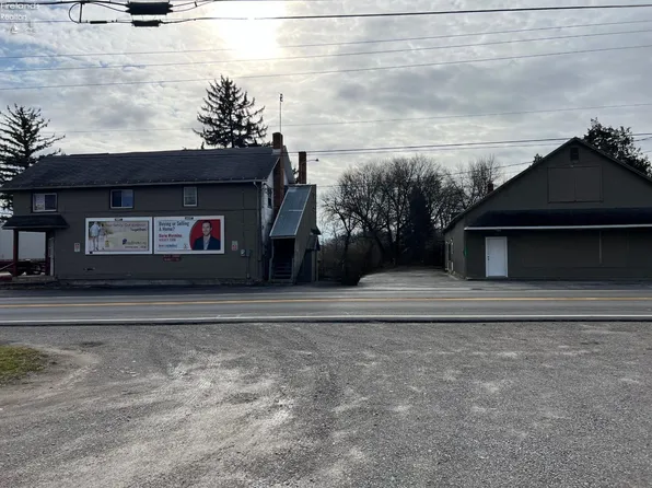 7901 Hayes Ave, Sandusky, OH 44870