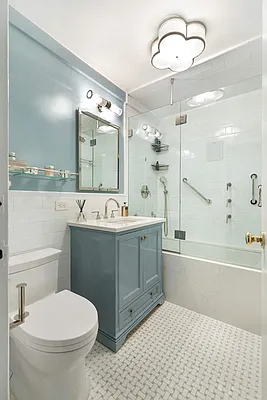 Sold by Compass | media 25