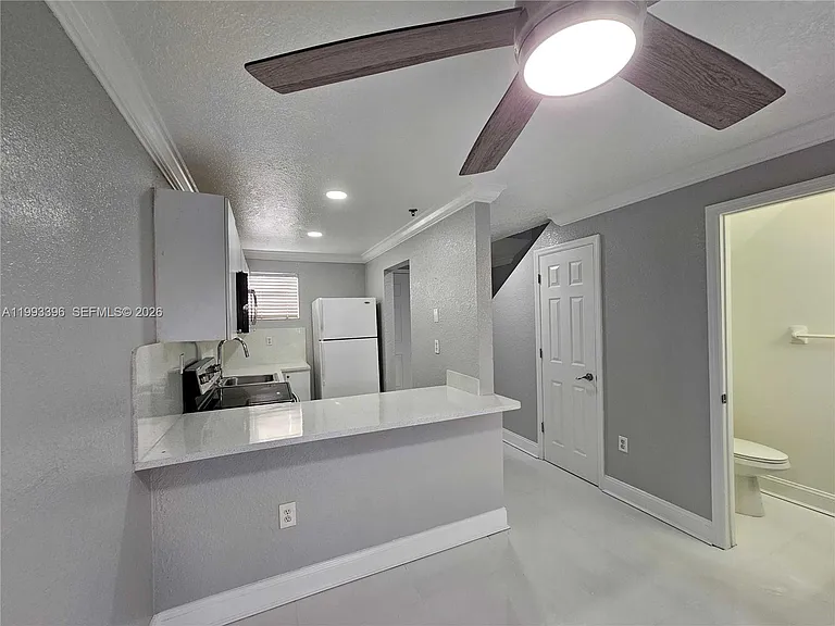 8027 NW 8th St #17 — Photo 8