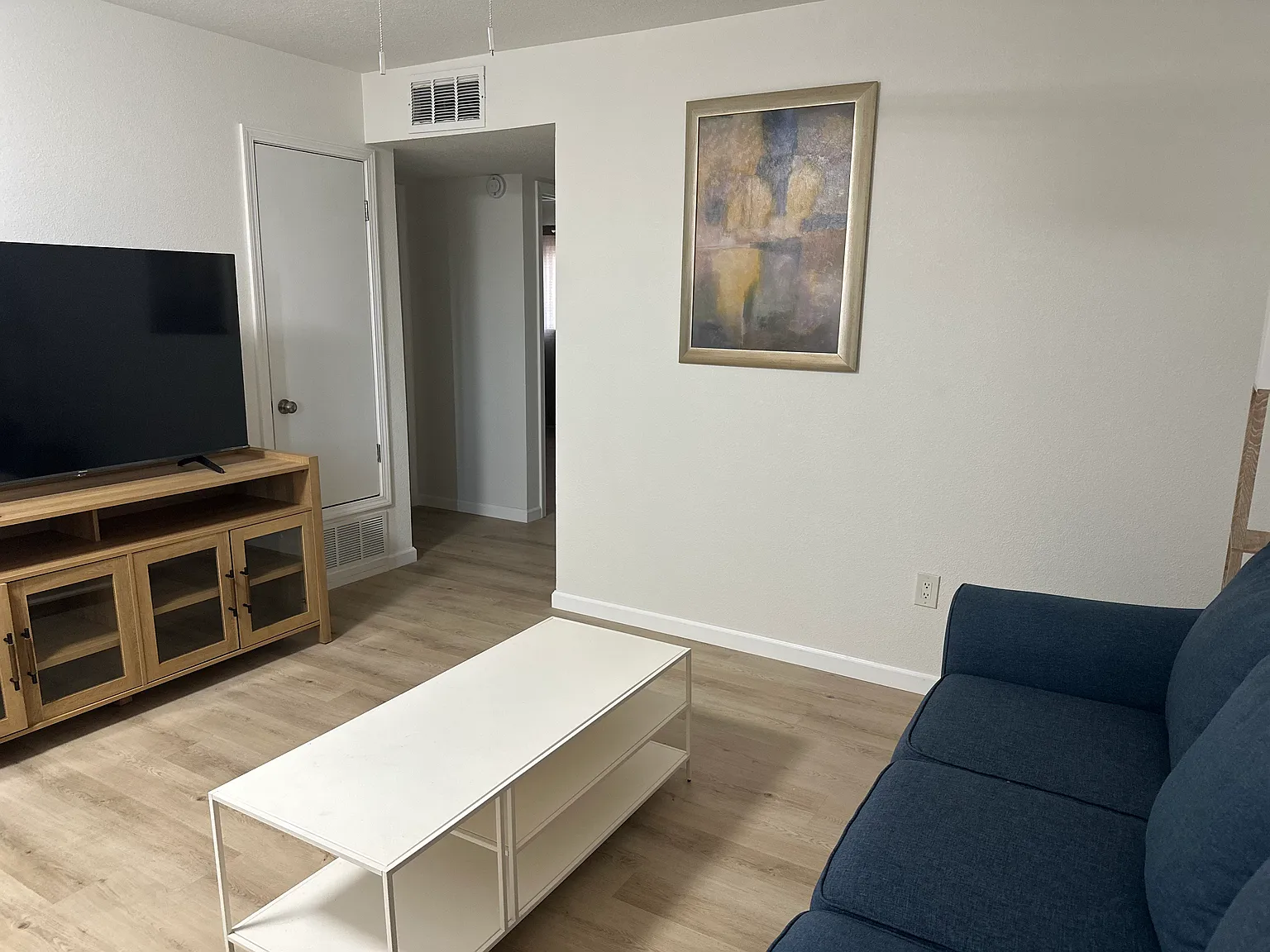1800 Buena Vista Dr SE — Photo 1