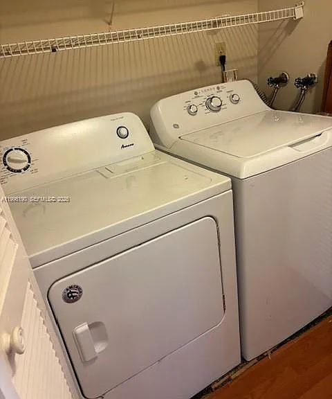9050 Jacaranda Ln #8 — Photo 8