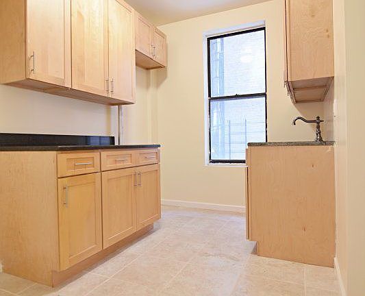 2nd image of 412 Audubon Ave APT 2