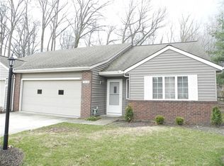 3258 Woodcreek Cir, Westlake, OH 44145
