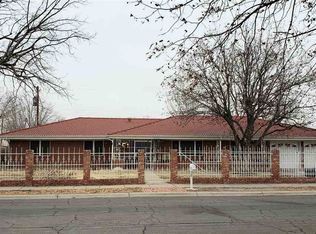 2005 Fulkerson Dr, Roswell, NM 88203