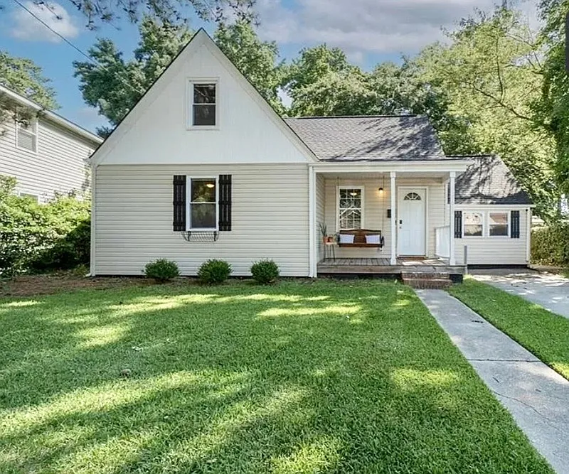 2 bed, 1.0 bath, $1,995 — Photo 1