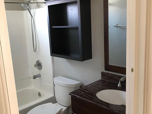3rd image of 4608 Bancroft St