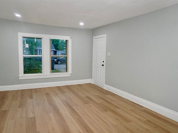 4th image of 1406 Galloway Ave