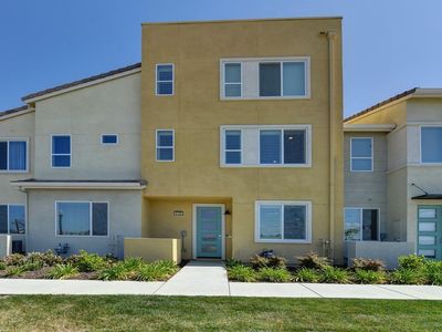 3720 E Commerce Way, Sacramento, CA, 95834