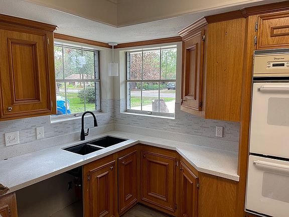 2nd image of 12010 Cottonwood Ln