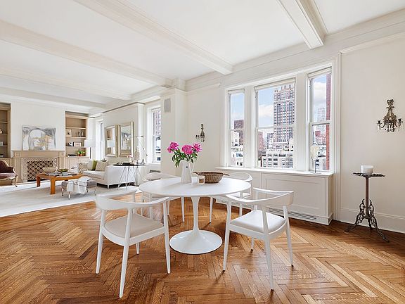 2nd image of 156 E 79th St APT 10C