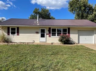 1807 S Granview Dr, Quincy, IL 62301