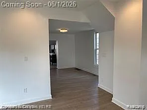 225 Fairgrove Ave — Photo 7