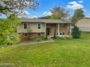 11820 Midhurst Dr, Knoxville, TN 37934