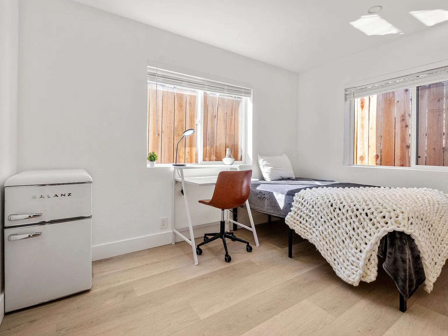 2620 Regent — Photo 1