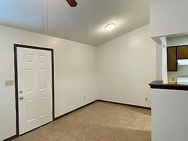 463 Stara Cir — Photo 9