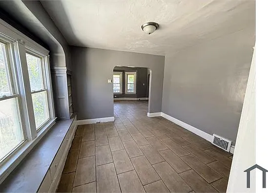 12523 Locke Ave #UPPER — Photo 11
