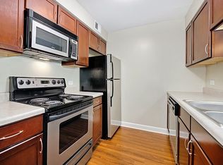 4793 Lake Valley Dr APT 3D, Lisle, IL 60532