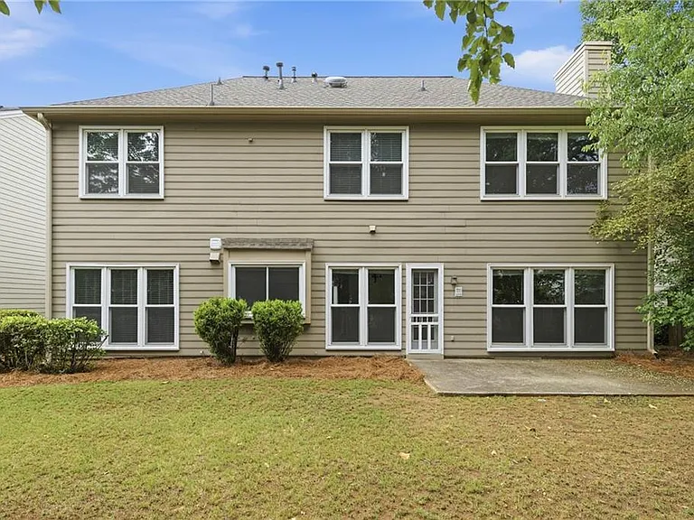 6430 Barwick Ln — Photo 38