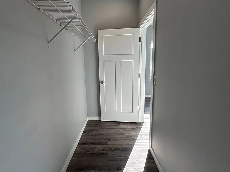 2724 Silver St — Photo 69