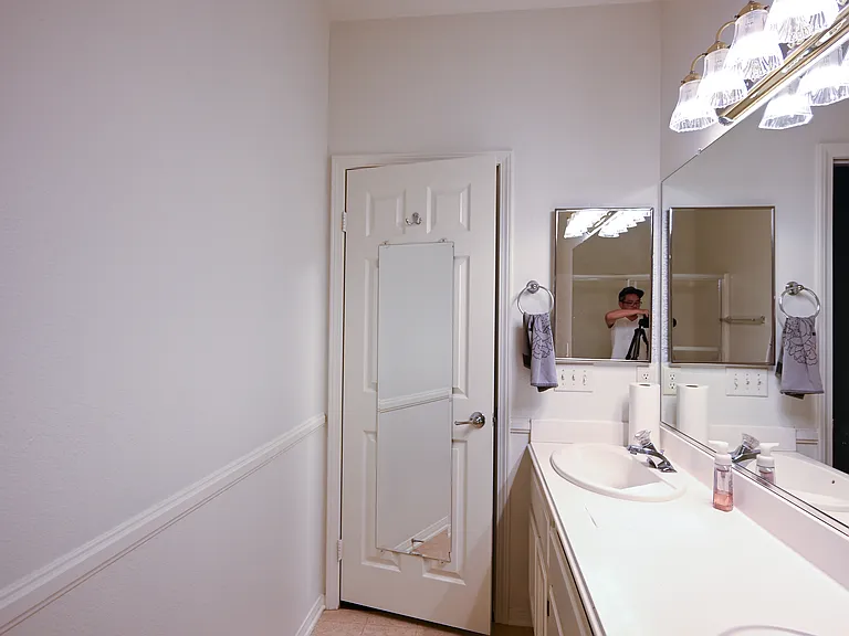 4208 Grandview Dr — Photo 21