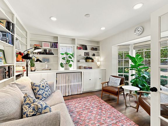 3rd image of 4634 Rockaway Dr