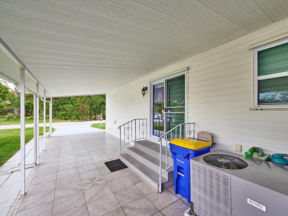 3rd image of 7816 SE Wren Avenue