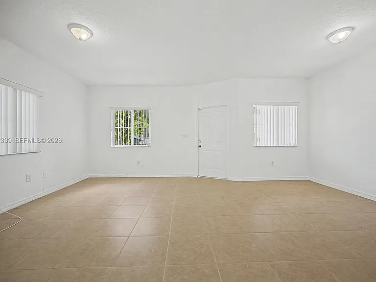 1668 SE 30th St #1 — Photo 6