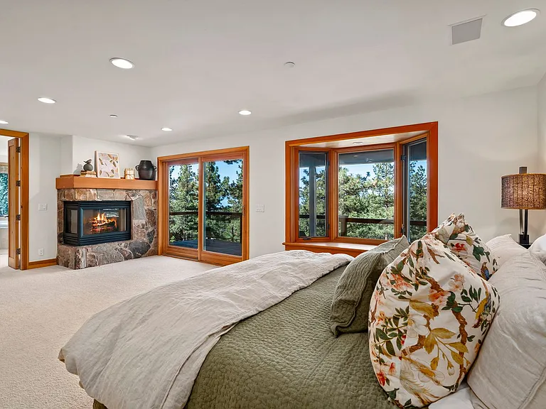 577 Eagle Dr — Photo 31