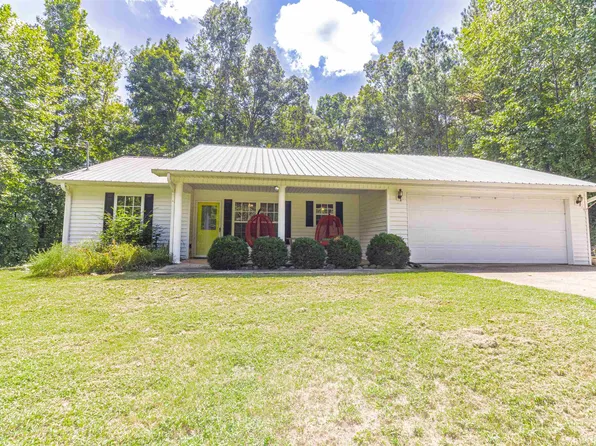 530 Oak Hill Dr, Selmer, TN 38375