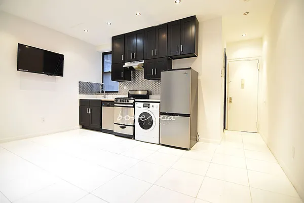 Rented by Bohemia Realty Group | media 1