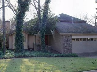 5 Canadian Cv, Maumelle, AR 72113