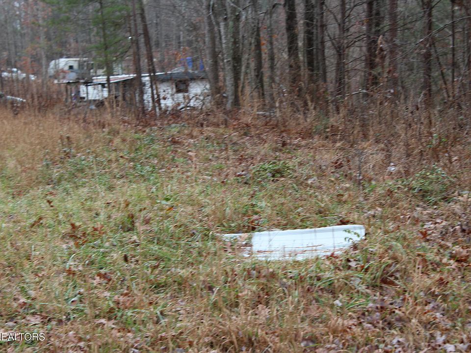 2nd image of E Loomis Loop Rd